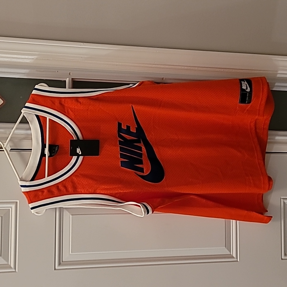 Nike basketball tank